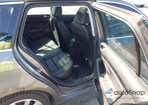 2012 Volkswagen Jetta Sportwagen 2.0L Tdi z USA, uszkodzony, nr VIN 3VWPL7AJ9CM692845